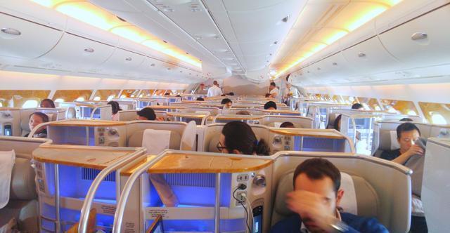 阿联酋迪拜(体验世界上最大的客机空客A380)