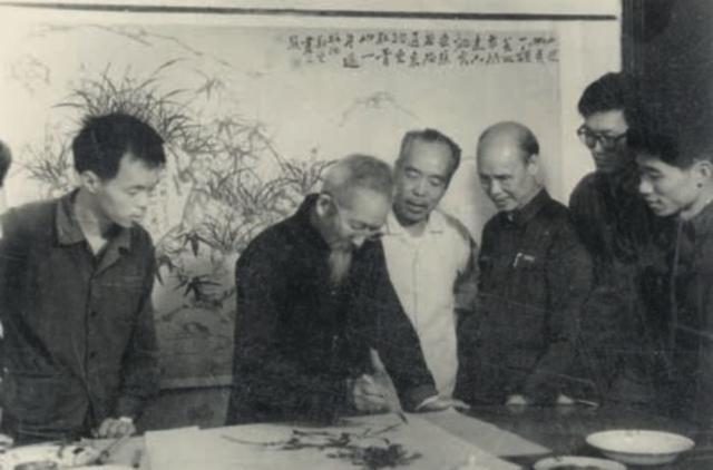 他是黄宾虹的得意门生，是现代教育史上最早中国人物画教授之一！