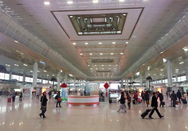 被称湖南第一大高铁站，是中南地区客运中心，站场规模超北京南站