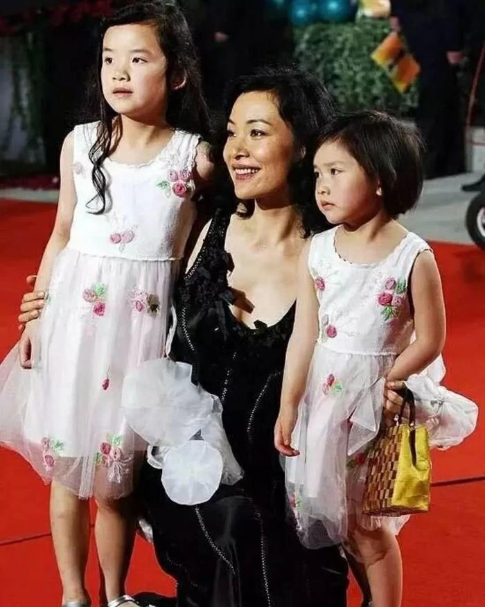 58岁陈冲美出天际！坦白第一婚是瞎结婚 担心女儿太天真易被骗