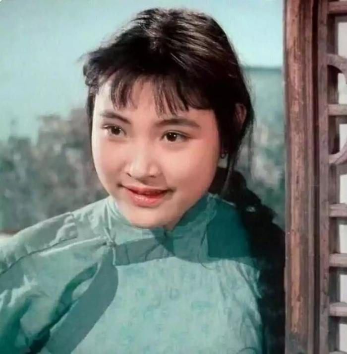 58岁陈冲美出天际！坦白第一婚是瞎结婚 担心女儿太天真易被骗