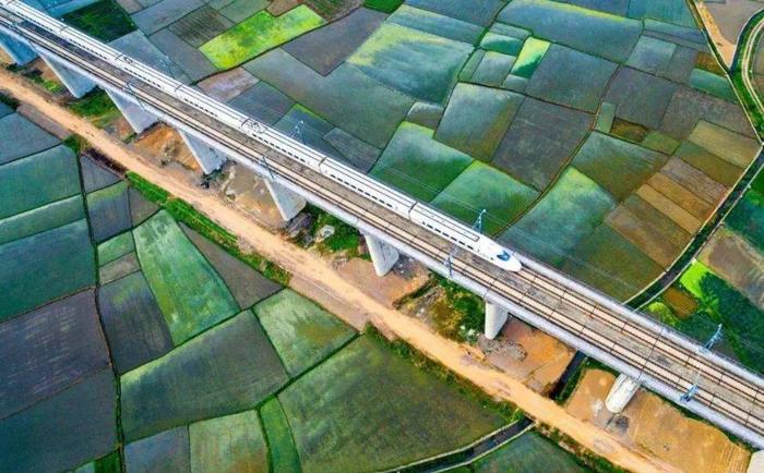 广西灵山县恭喜了！238亿高铁项目已提上日程，崛起有望！