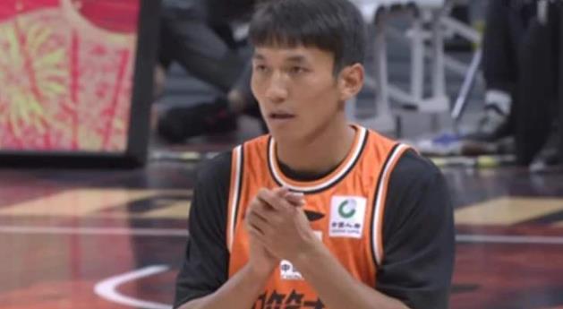 牟进宏有幸参加扣篮大赛，还有杜润旺，都得感谢他
