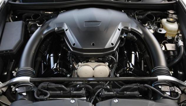 雷克萨斯LFA全球仅存7台新车，采用4.8L V10发动机