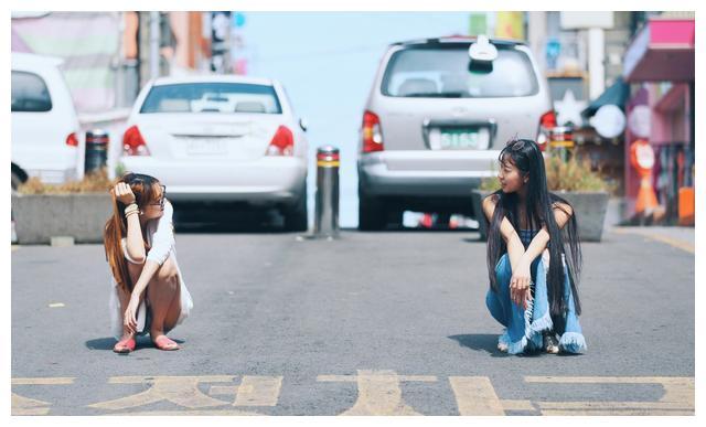 济州岛保健路，一条神奇的国人购物街，国人充满了整个街道