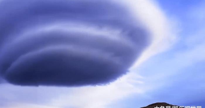 全球两种“最罕见”的自然现象，螺旋状云上榜，另一个在海上