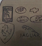 “高回头率”五菱现河北，车牌250，车价3万，后车窗画面太惹眼