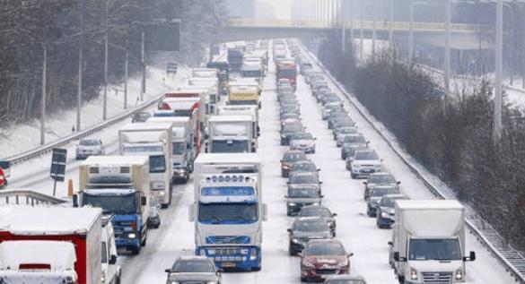 暴雪之后，新能源最后一层“遮羞布”被揭开，东北车主想哭