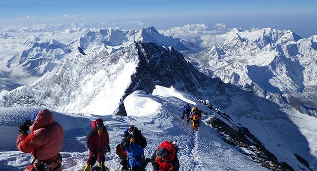 珠穆朗玛峰顶部的温度有多少？