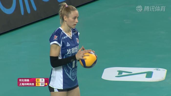 上海女排3-0直落河北女排，第三局打出11-1领先，利普曼全场21分