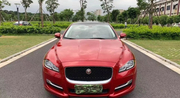 2018款捷豹XJ，红色的外观，非常有运动型