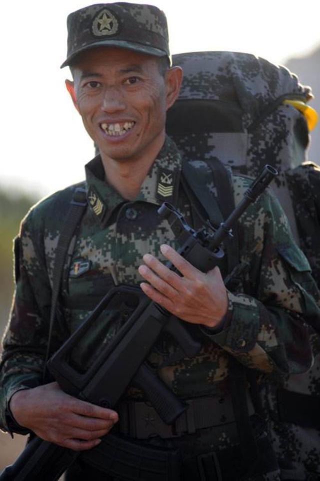 吃鸡老班长在哪个平台直播 (吃鸡老班长在哪直播原神游戏)