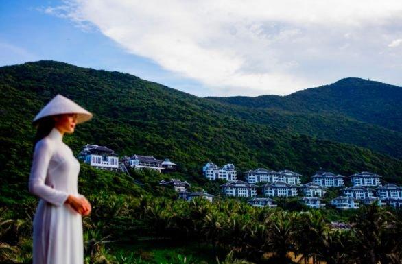 山里、海边、高楼之巅，排着队的奇丽酒店拉着越南狂奔