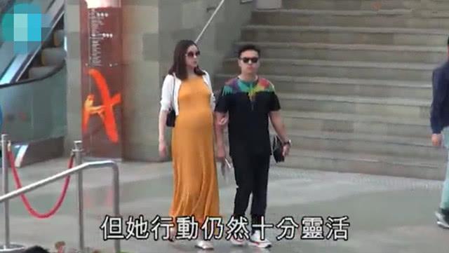 熊黛林一家四口全家福曝光，产后无水肿太美了！