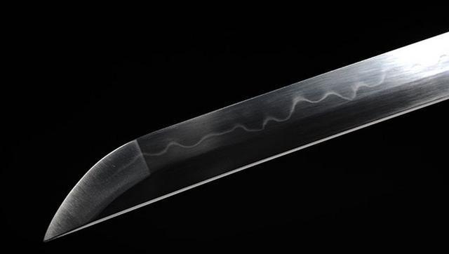 T10钢是什么钢？为什么国内的刀经常用它来制作？