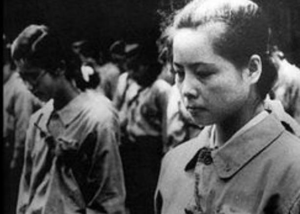 二战中日本战败，苏联对日本女兵是如何处置的，幸存者不敢回忆！