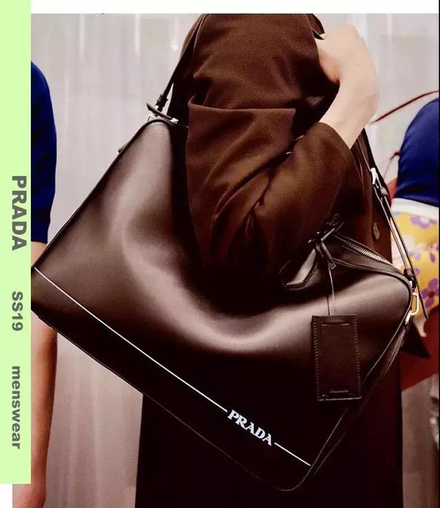 Prada2019新款包包发布，比LV、CHANEL的都好看！