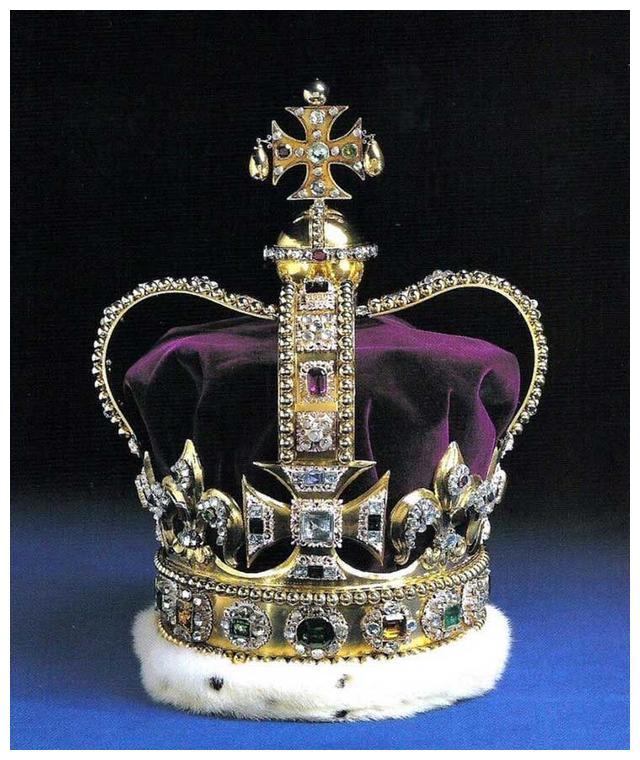 世界上最奢华的5顶王冠
，每一顶价格不菲
，最后一顶属于英国女王