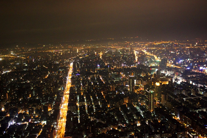 台北故宫博物院，可爱孩儿枕，没忍住偷拍