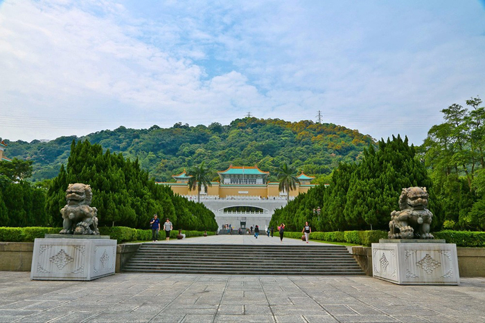 台北故宫博物院，可爱孩儿枕，没忍住偷拍