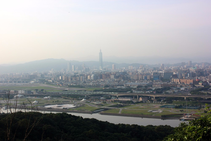 台北故宫博物院，可爱孩儿枕，没忍住偷拍