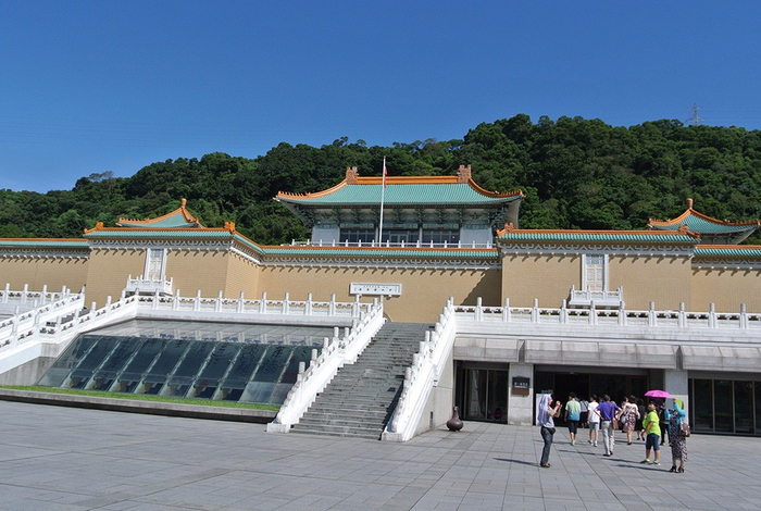 台北故宫博物院，可爱孩儿枕，没忍住偷拍