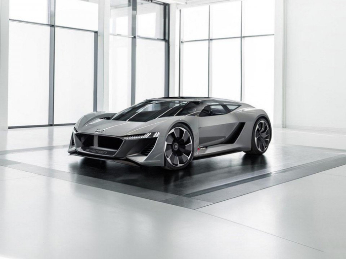 最凶悍的奥迪跑车，仅2秒破百，纯电驱动续航可达500公里！