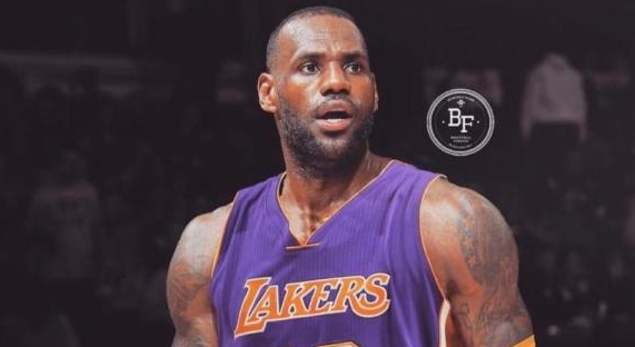 球队阵容重组冲击总冠军