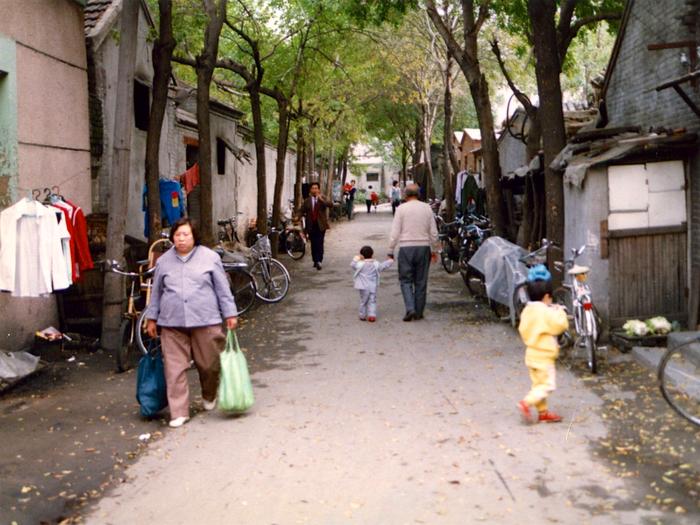 老照片：八十年代末的北京，东城西城胡同街拍