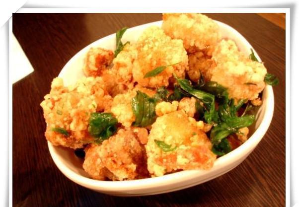 中餐厅苏友朋拿手台湾夜市小吃盐酥鸡秘制做法，在家也能做啦！