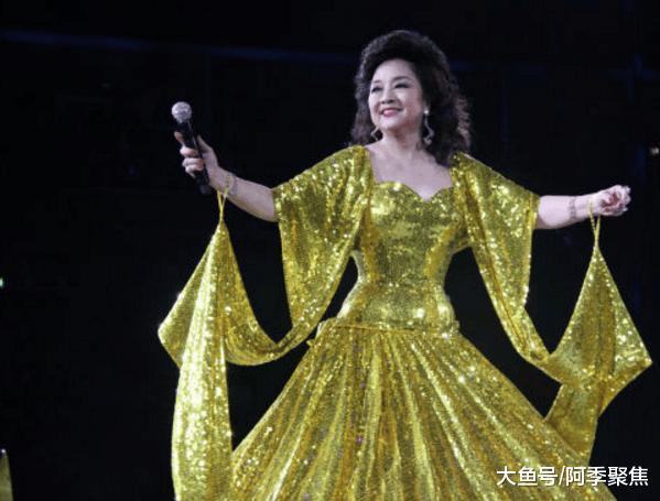 香港歌坛历史上真正意义的女神级歌手, 徐小凤的歌曲总是鼓舞人心