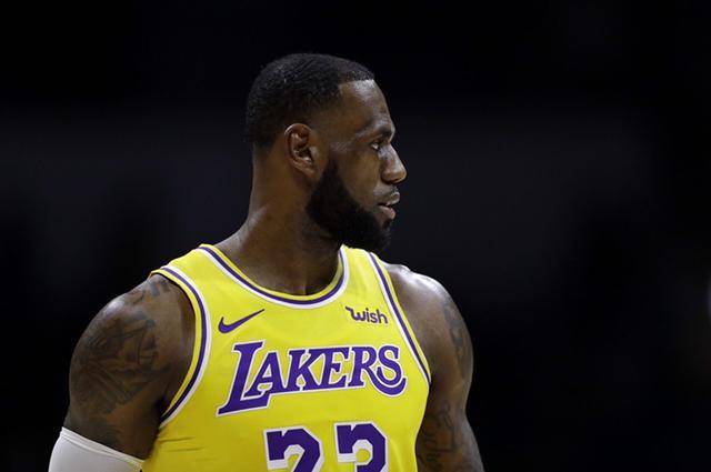 NBA新赛季詹姆斯发声揭幕战！湖人后卫透露消息振奋人心！