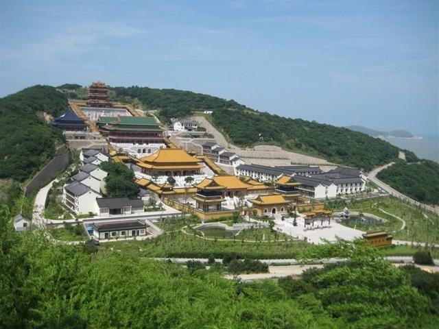 中国佛教五大名山，它们由来如何，分别是哪位佛祖菩萨的道场?