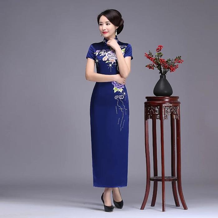 藏青蓝米粒定制旗袍，温婉灵秀，尽显女子雍容大气！