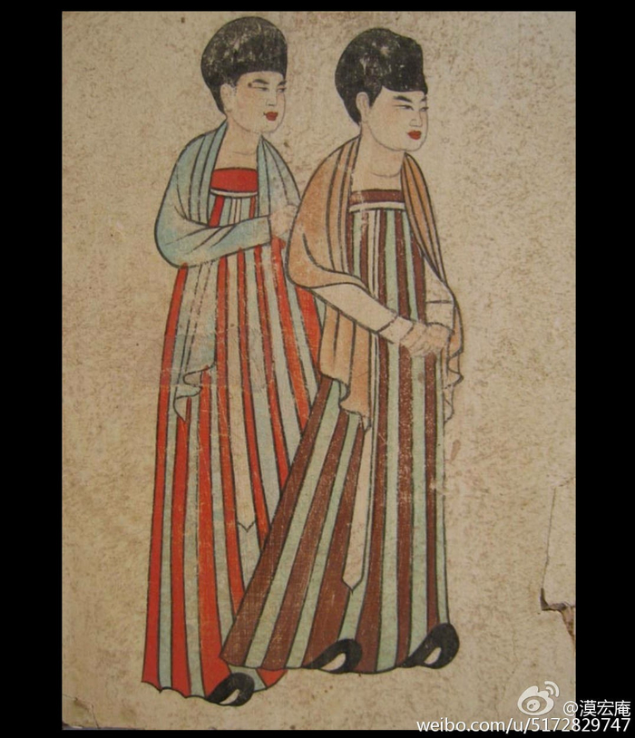 中国美術 古玩 清代 人物花紋樣 高足盤2点 中国美術 古玩 清代 人物花紋樣 高足盤2点