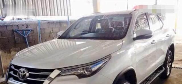 丰田这辆SUV霸气十足, 媲美霸道普拉多, 25万为啥卖不过汉兰达?
