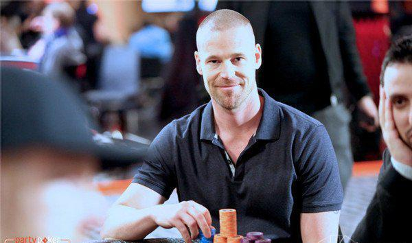 ��һ����ä����Ϯ��ڣ�Sam Greenwood��������������