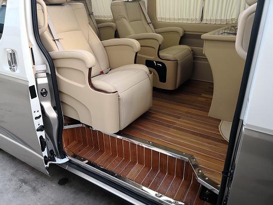 丰田海狮商务车，以它独特的设计深受大众喜爱