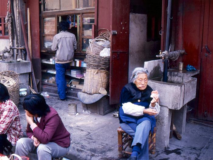 老照片：上海老城生活，八十年代末的南市区