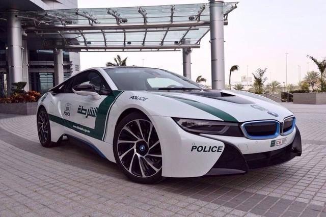 世界超级警车合集，大部分在迪拜，最贵警车在哪国你绝对想不到