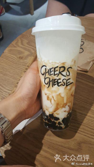 你能体会狂喝几十杯网红茶的感觉吗！