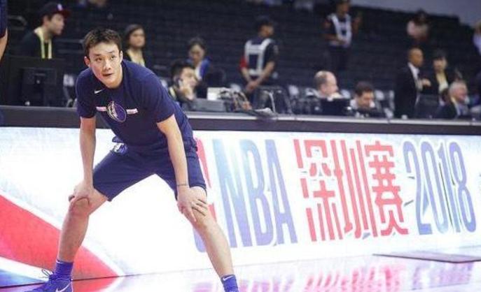 NBA出现5条消息！小丁再被裁，克六正式签约，火箭经理险被挖角