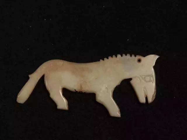 玉马一般重多少克 玉雕马造型特征和工艺区别