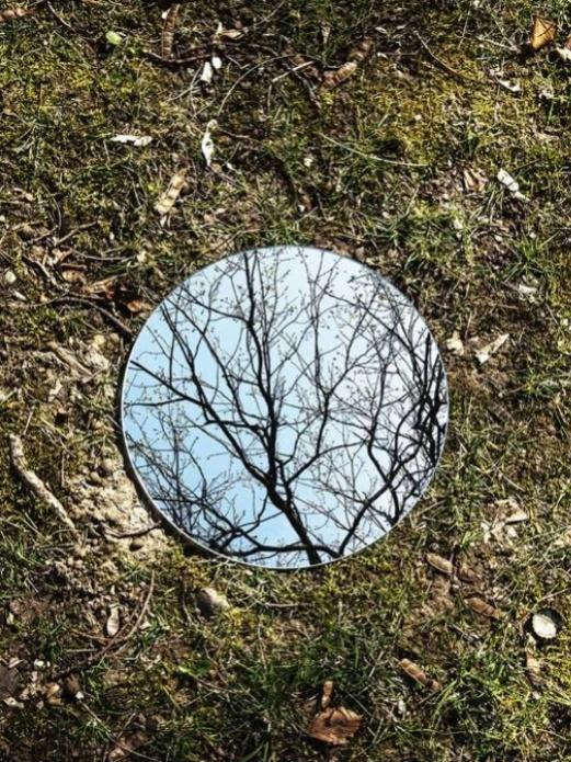 心理学:你觉得哪面镜子是碎的?测你们复合的概率有多高