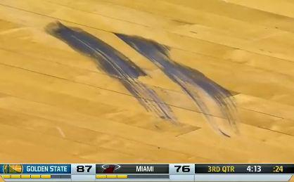 NBA篮球比赛录像视频高清回放精彩瞬间全程记录职业赛事经典对决全场比赛实况录像集锦