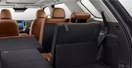 长安CS九十五，是一款乘坐舒适感与空间并存SUV