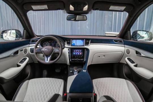 英菲尼迪QX50上市，33.98万起，全系配驾驶员膝部气囊！