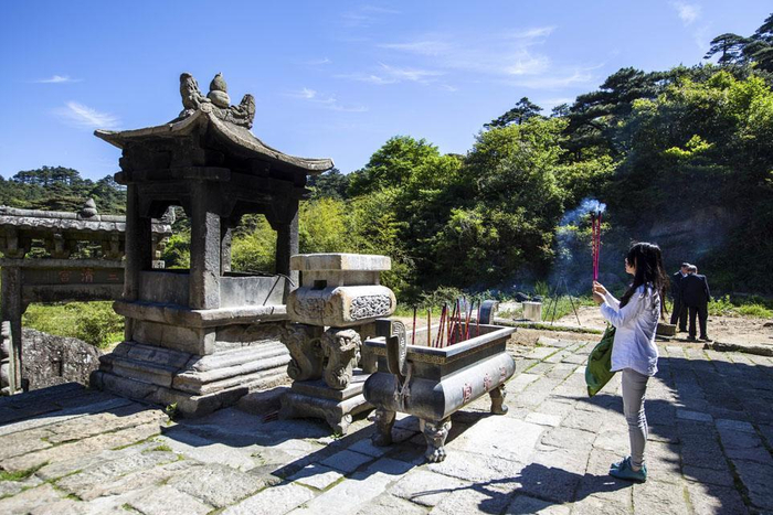 具有先天八卦图式的道观三清宫