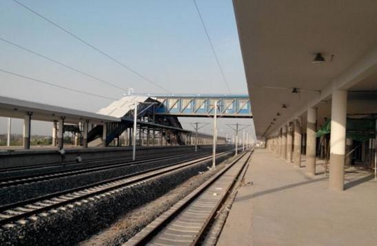 喜极而泣！山东这个城市终于迎来高铁，未来到北京只要1.5小时