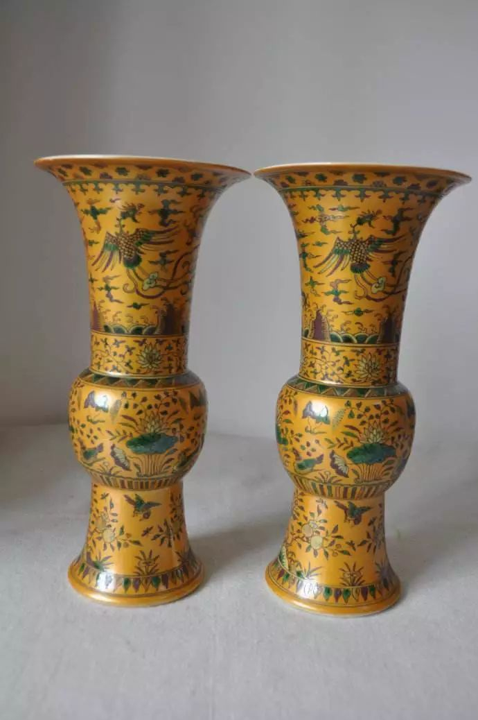 文物介绍——明宣德青花寿山福海纹瓷炉